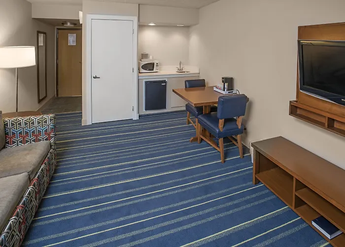 Days Hotel By Wyndham Allentown Airport / Lehigh Valley